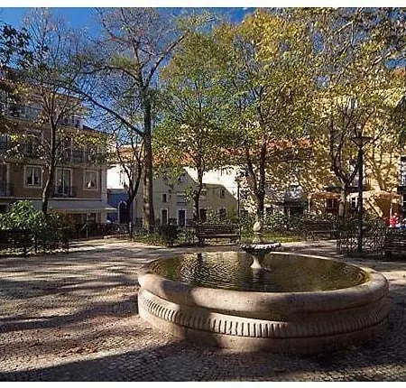 Principe Real 2 Bedrooms 2 Bathrooms, Air-con, Wi-fi, 1st Floor * 리스본