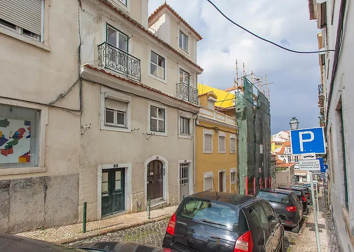 아파트 Principe Real 2 Bedrooms 2 Bathrooms, Air-con, Wi-fi, 1st Floor